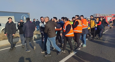 Van'da 21 araç birbirine girdi! 1 ölü, 51 yaralı