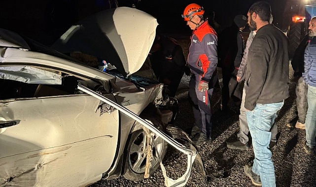 Şanlıurfa'da otomobil ile traktör çarpıştı!