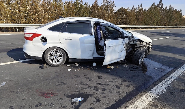 Şanlıurfa'da otomobiller çarpıştı: 12 yaralı