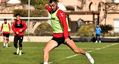 Sivasspor, hazırlıklarını Antalya'da sürdürdü