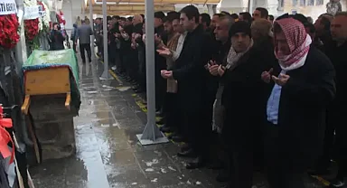 Milletvekili Mahmut Tanal'ın ağabeyi son yolculuğuna uğurlandı