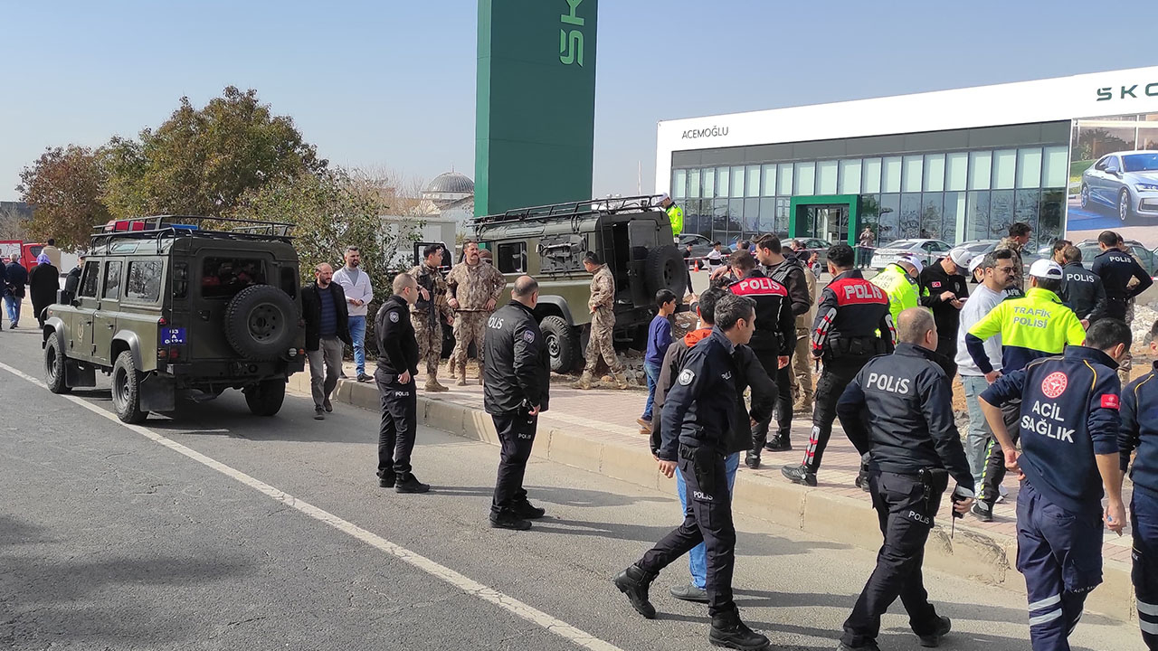 Şanlıurfa’da zırhlı araç kaza yaptı: 5 polis yaralandı