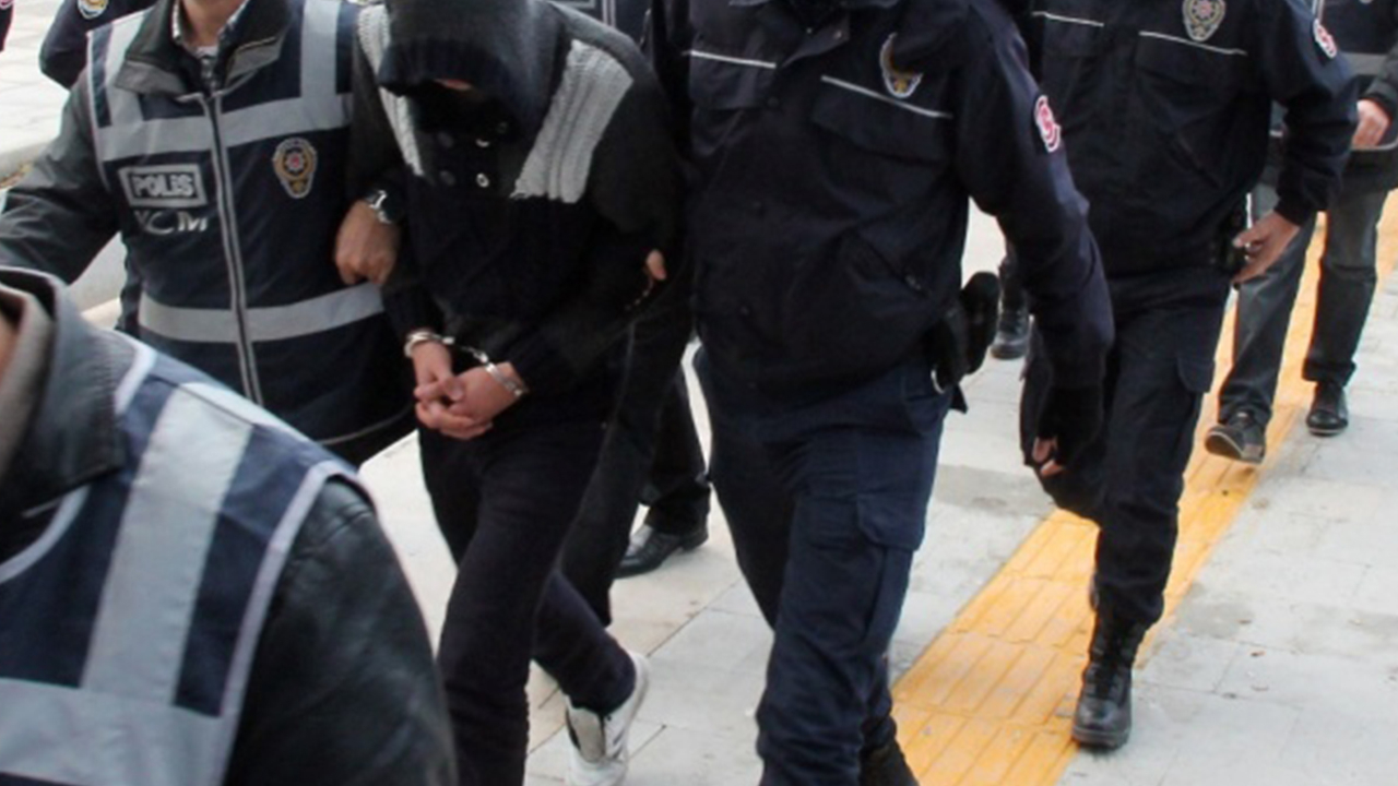 Şanlıurfa’da MİT görevlisi kılığında dolandırıcılık yapan şahıslar yakalandı