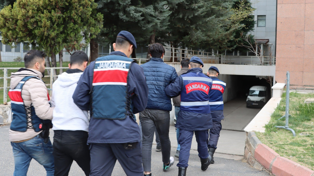 Şanlıurfa'da dahil 5 ilde siber dolandırıcılık operasyonu