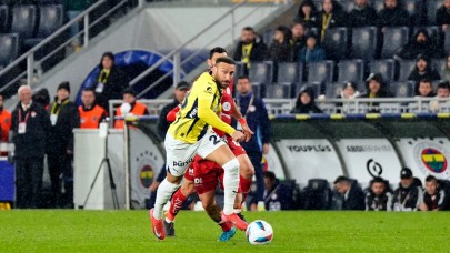 Fenerbahçe teknik heyetinden Cenk Tosun kararı