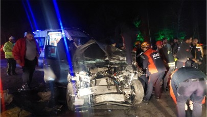 Erzurum'da freni tutmayan kamyonet 6 aracı biçti: 7 yaralı