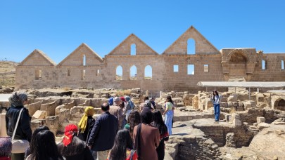 Gençler Şanlıurfa’da şair Nabi’nin izini sürdü