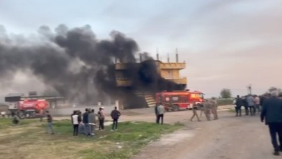 Şanlıurfa'da silahlı saldırıda ölen şahsın yakınları, husumetlilerinin evini ateşe verdi