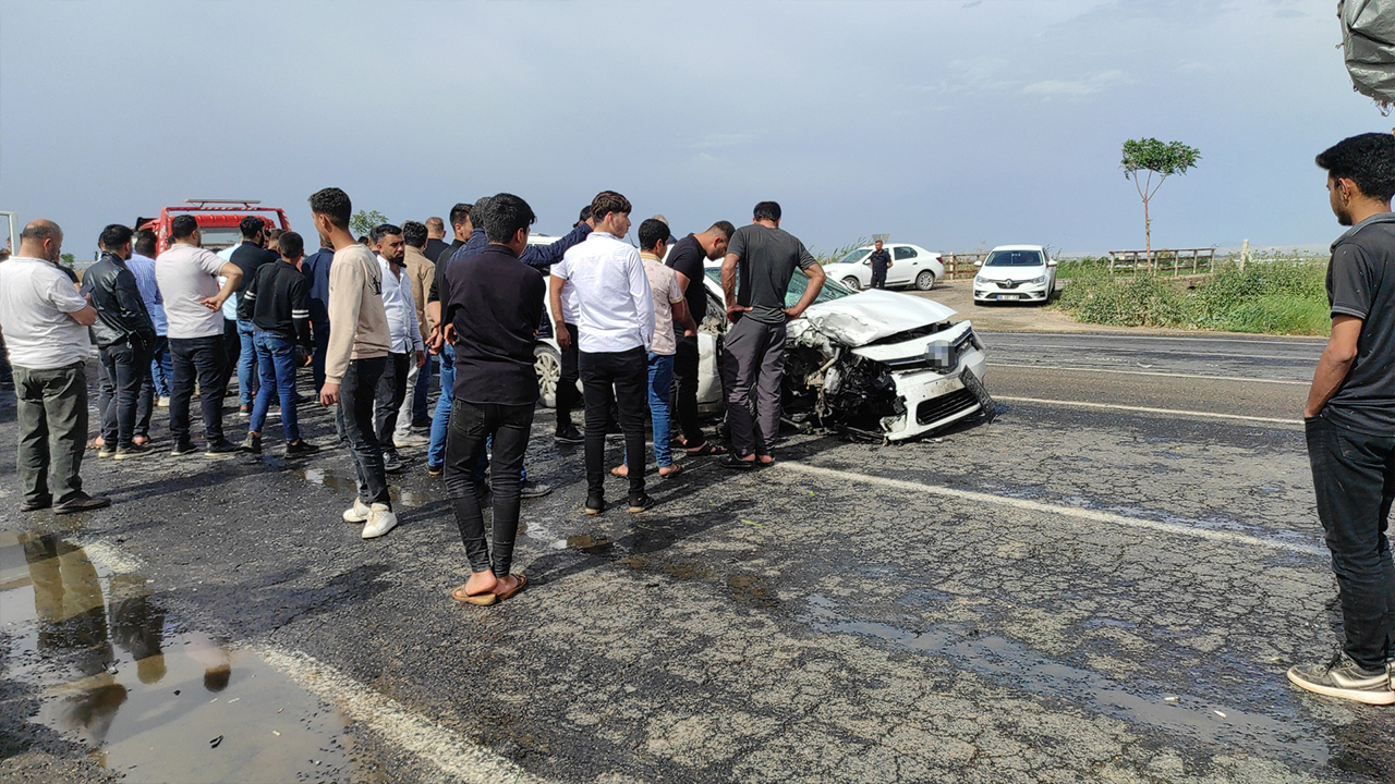 Şanlıurfa'da araçlar çarpıştı: 5 yaralı