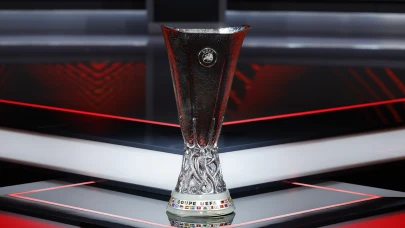 UEFA Avrupa Ligi'nde finalistler belli oluyor