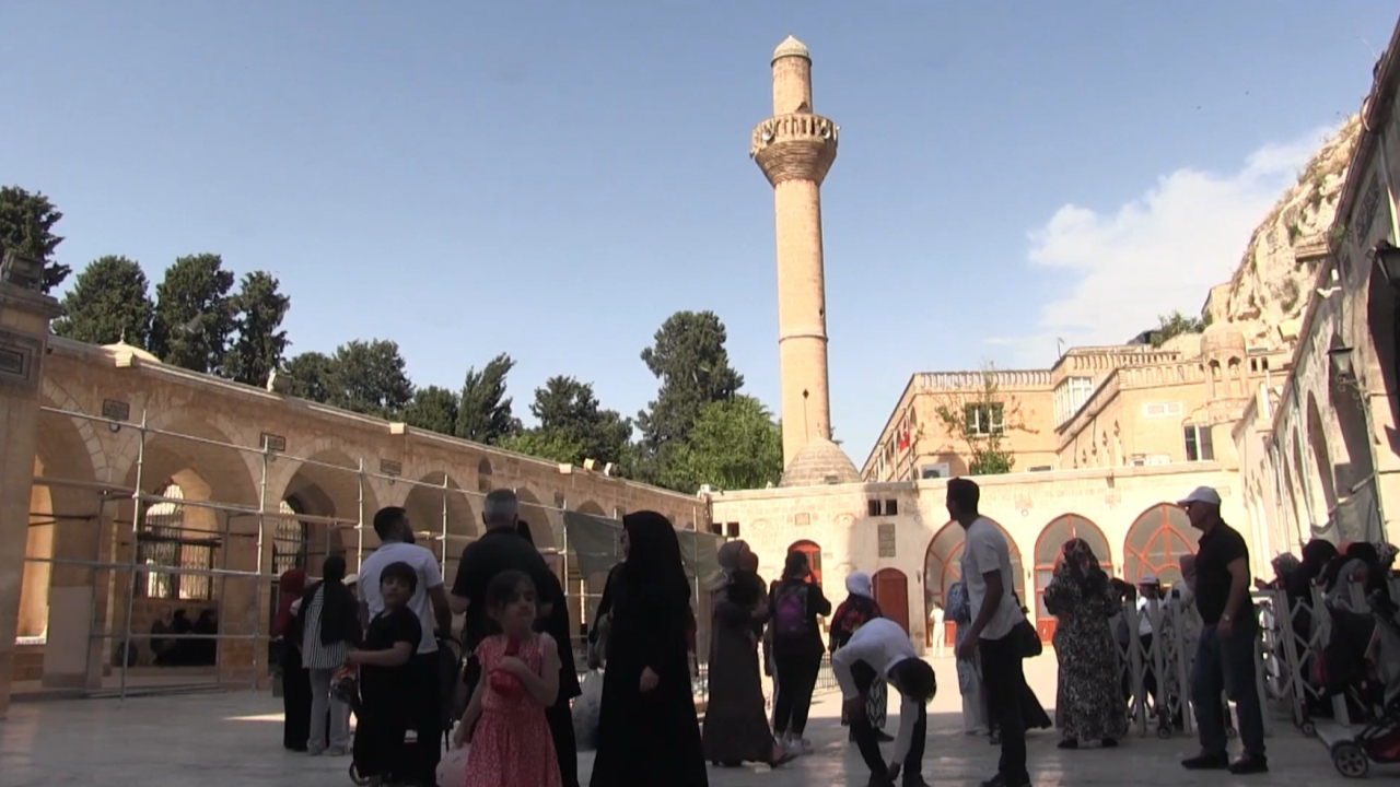 Şanlıurfa’da 28 Tarihi Yapıda Restorasyon Çalışmaları Sürüyor