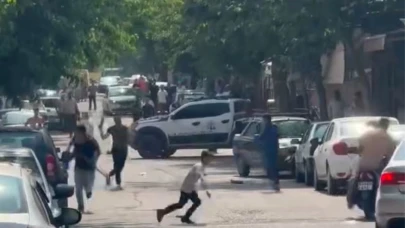 Siverek’te Sokak Ortasında Silahlı ve Satırlı Kavga! O anlar kamerada