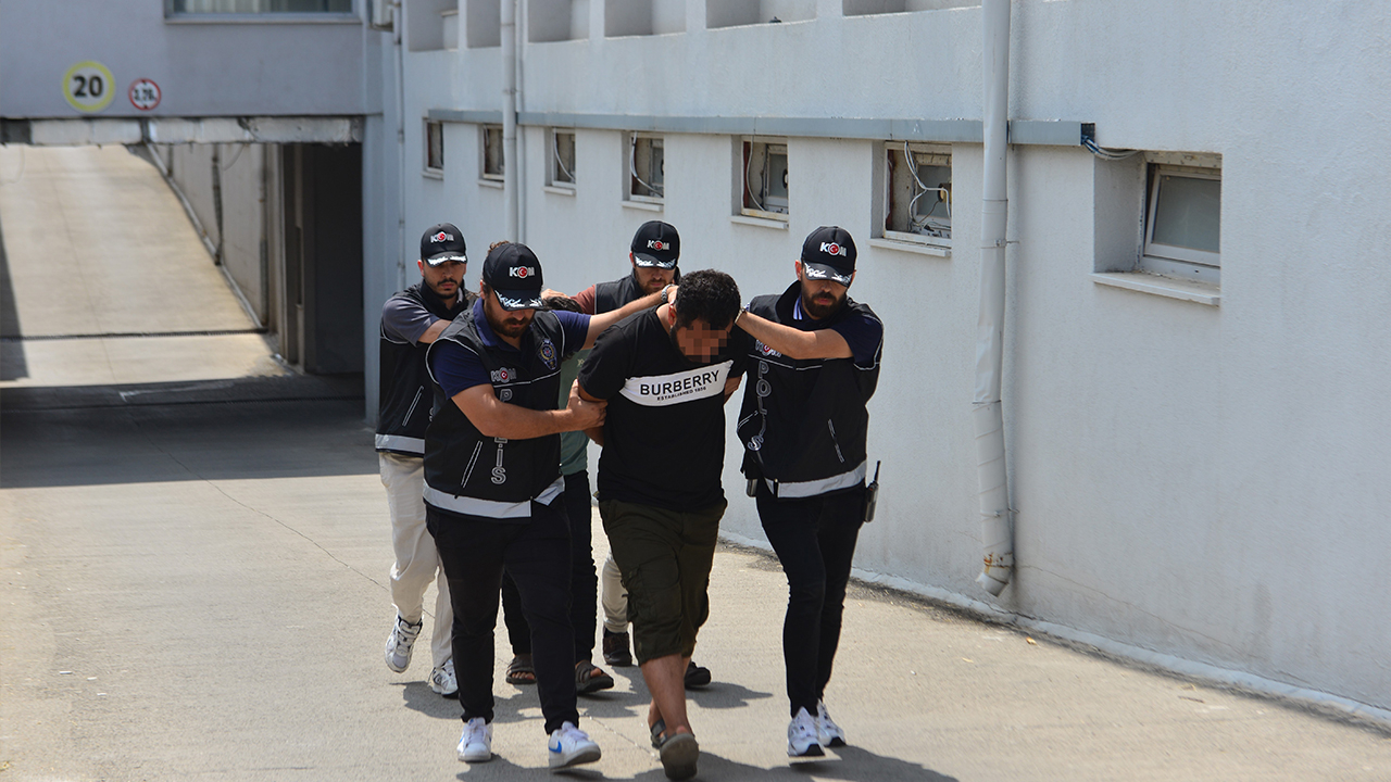 Şanlıurfa ve Şırnak’ta silah kaçakçılığıyla bağlantılı 2 şüpheli yakalandı