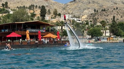Halfeti'de Bir İlk: Jet Ski ve Flyboard Gösterisi Nefes Kesti