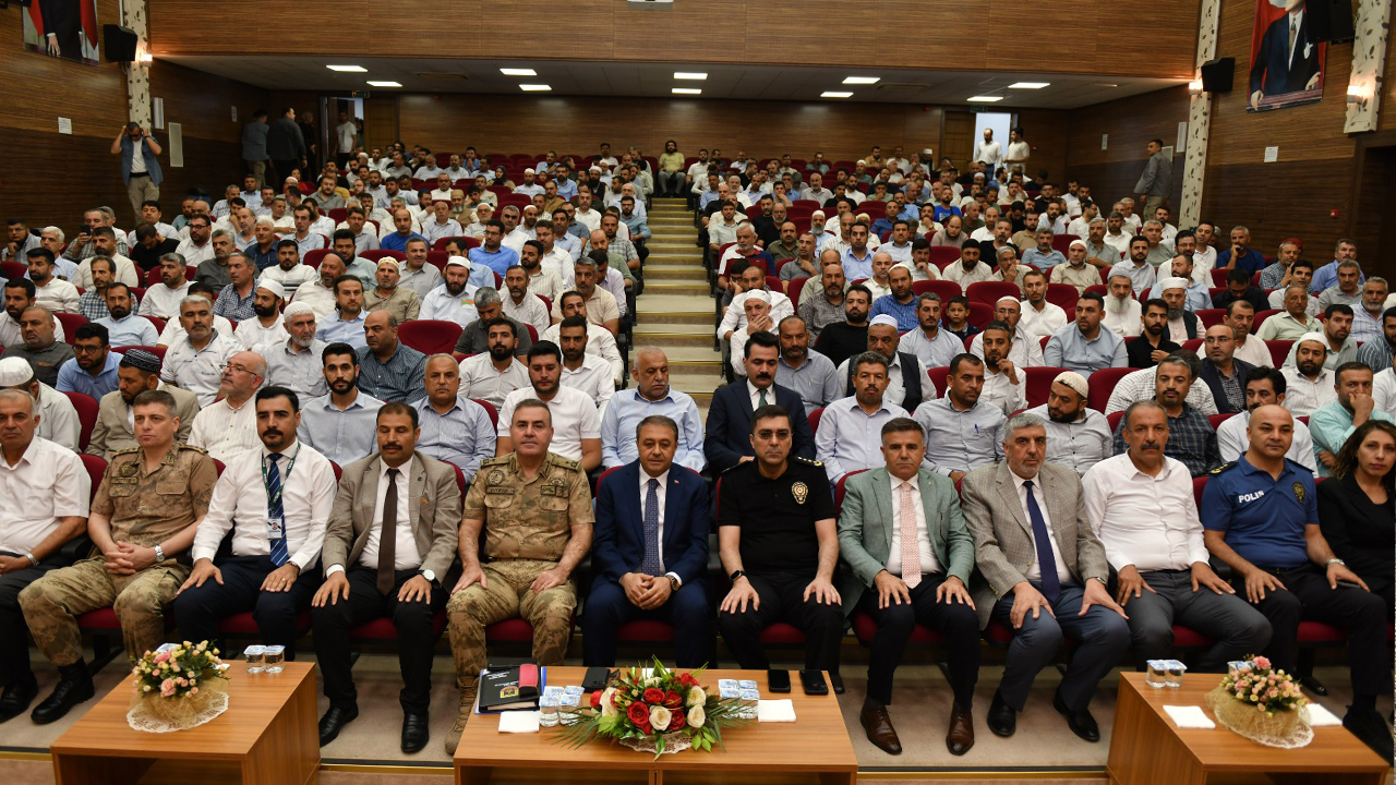 Vali Hasan Şıldak’tan Şanlıurfa’daki din adamlarına çağrı!
