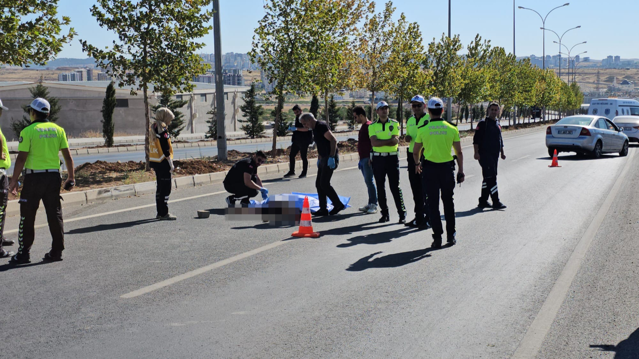 Şanlıurfa Çevre Yolunda otomobilin çarptığı adam öldü