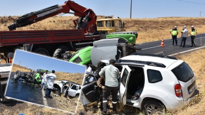Siverek' te otomobil ile traktörün kafa kafaya çarpıştı!