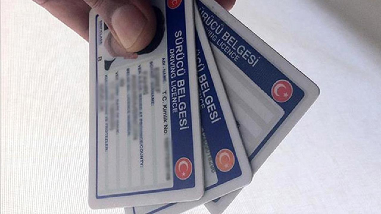 Yarın son! Eski ehliyet sahiplerine büyük ceza kapıda
