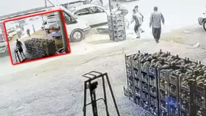 Siverek’te fırtına korkuttu: Şemsiye araçların üzerine düştü