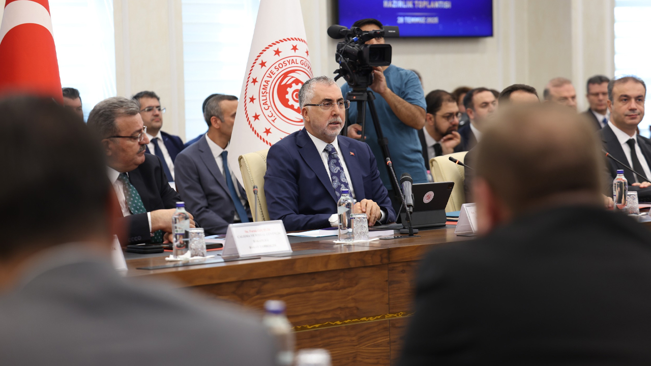8. Dönem Toplu Sözleşme görüşmelerinde son teklif açıklandı