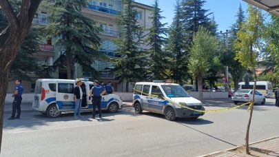 Boşanma aşamasındaki eşi ve ailesine kurşun yağdırdı: 4 yaralı