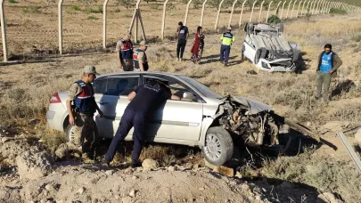 Şanlıurfa'da otomobiller çarpıştı: 4 yaralı