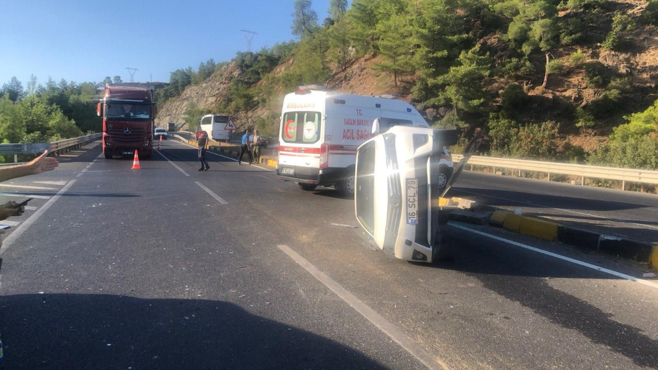 Köyceğiz'de trafik kazası: 4 yaralı