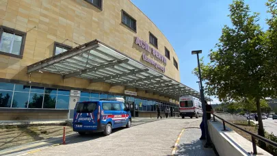 Çocukların da olduğu iki grup arasında bıçaklı kavga: 1'i ağır 2 yaralı