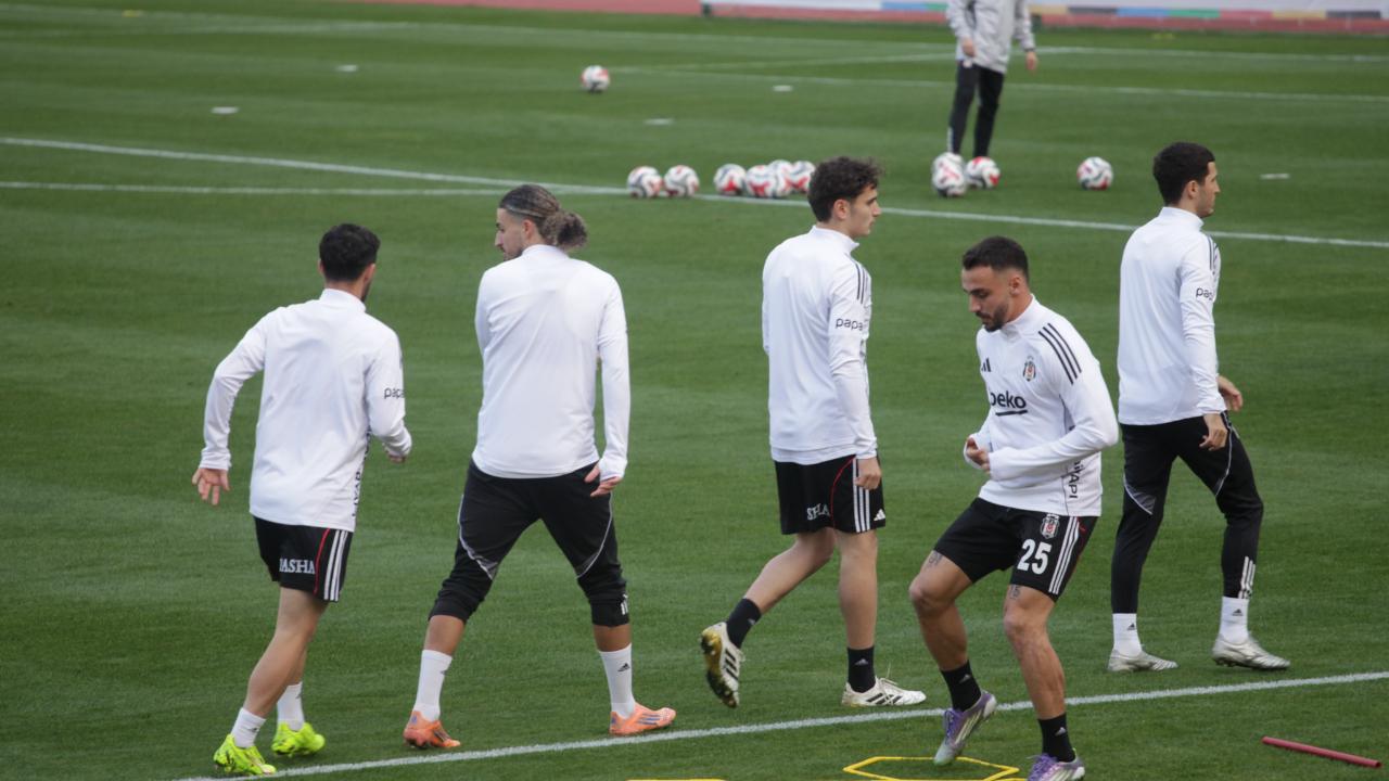 Beşiktaş, Antalya’daki kampında hazırlıklarını sürdürüyor