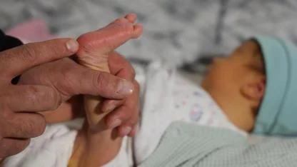 Topuk kanı çıkmazı: Bebeklerine kayyum atanması endişesiyle yaşıyorlar