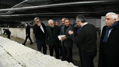 Vali Şıldak, hasar gören fabrikalarda incelemelerde bulundu