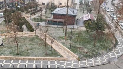 Şanlıurfa’da dolu alarmı: Sürücüler zor anlar yaşadı