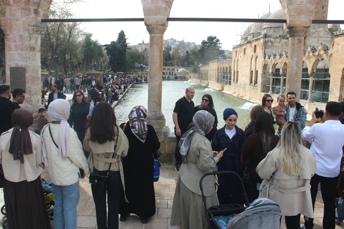 Balıklıgöl'e ziyaretçi akını